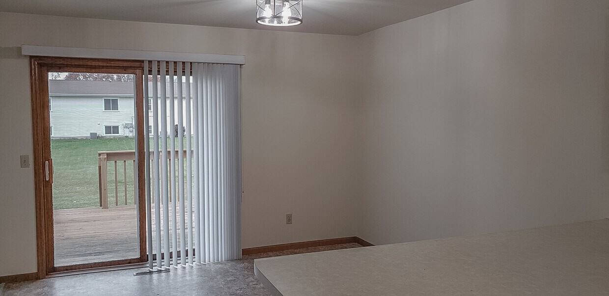 113 W Parkview St #B - Photo 7 of 21