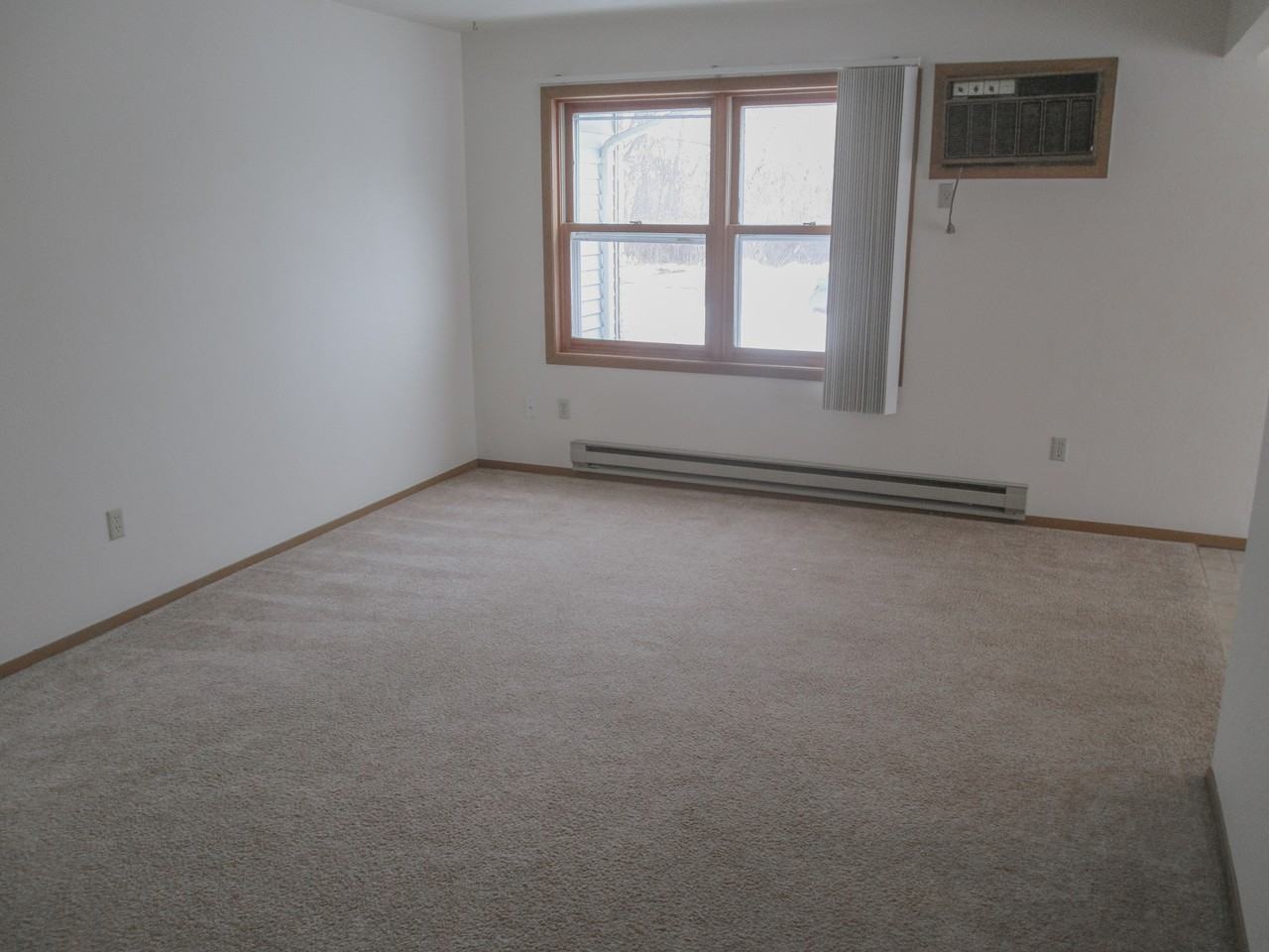 308 Pine Crest Dr #1 - Photo 3 of 6