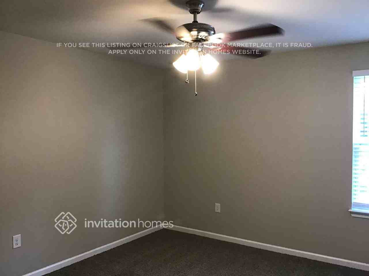 6105 Watsonia Dr - Photo 7 of 12