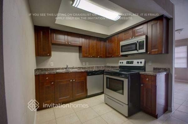 4341 63rd Way N - Photo 3 of 5