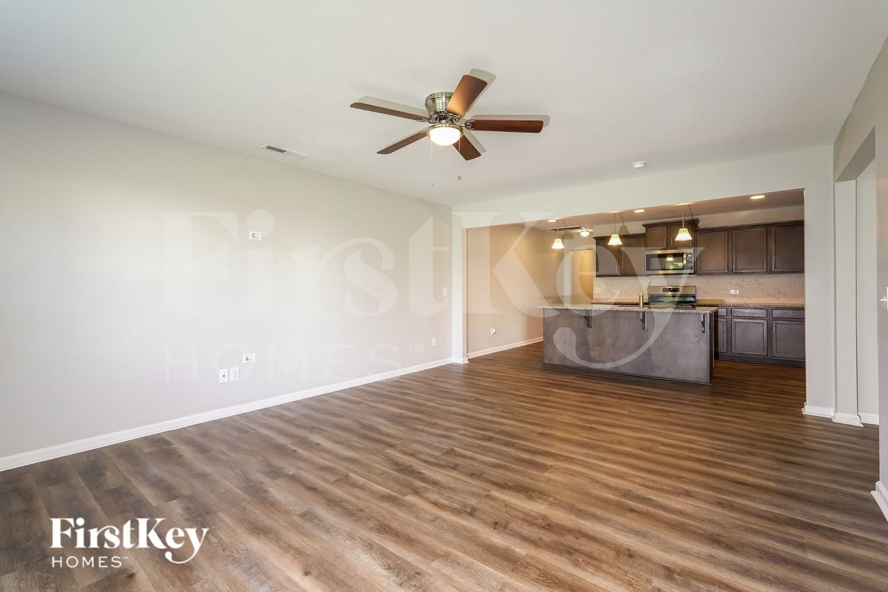 849 Bitting Hall Dr - Photo 3 of 19