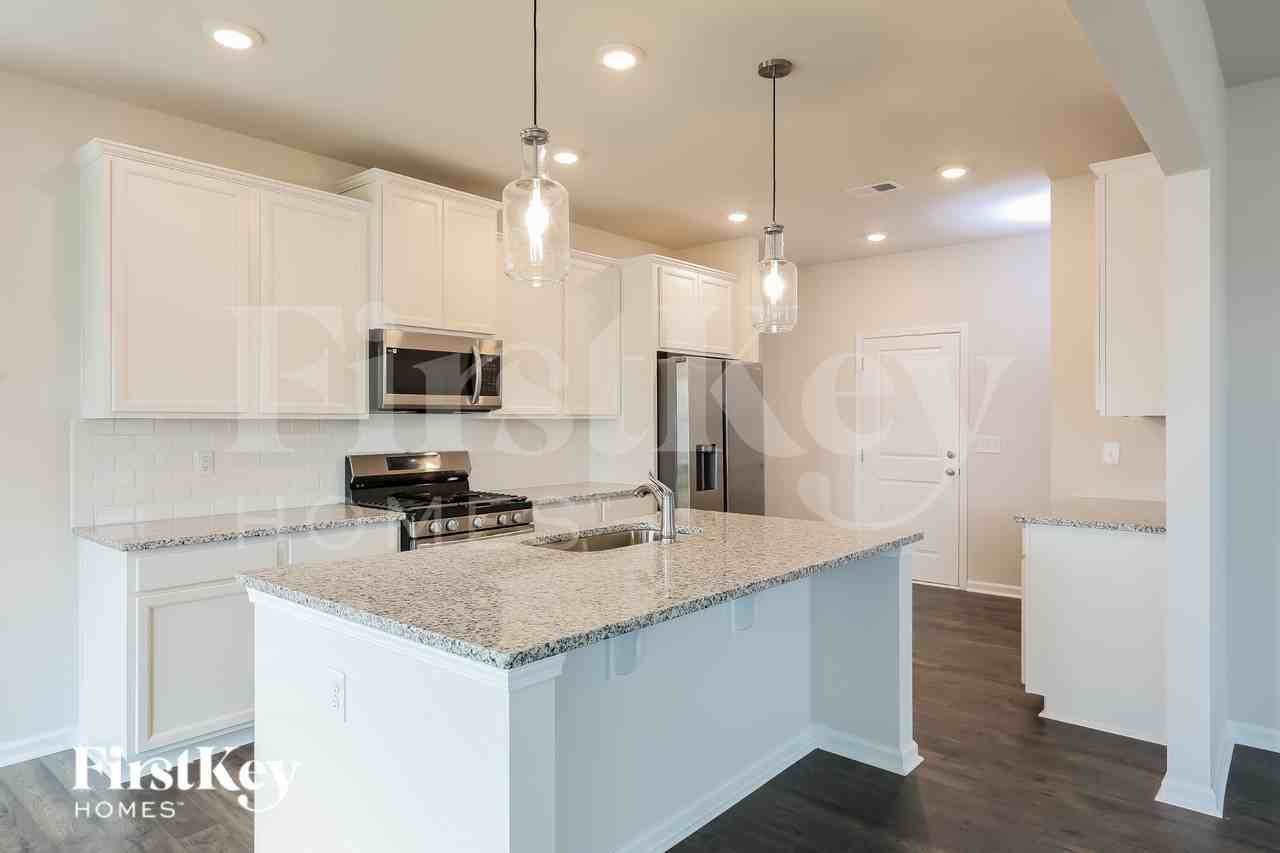 15 Ramblehurst Rd - Photo 6 of 16