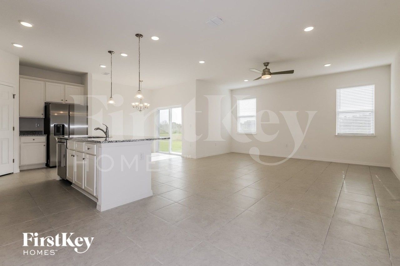 204 Windsor Reserve Dr - Photo 3 of 17