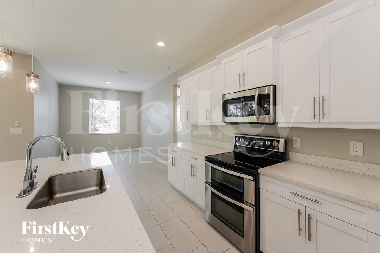 4013 16th St W - Photo 6 of 15