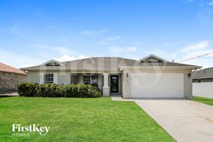 featured image of 1933 Nw 17th Ter