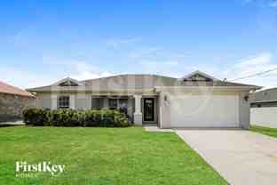 1933 Nw 17th Ter - Photo 1 of 1