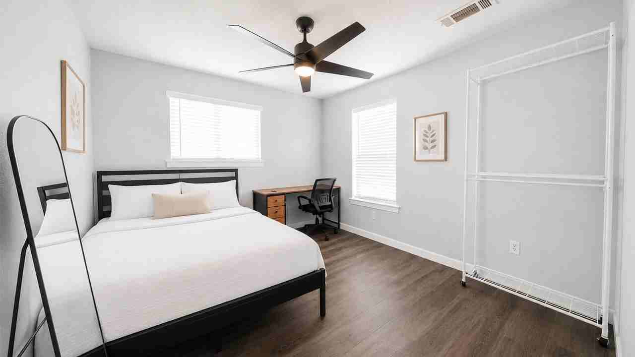 Forest Ave - Photo 5 of 5