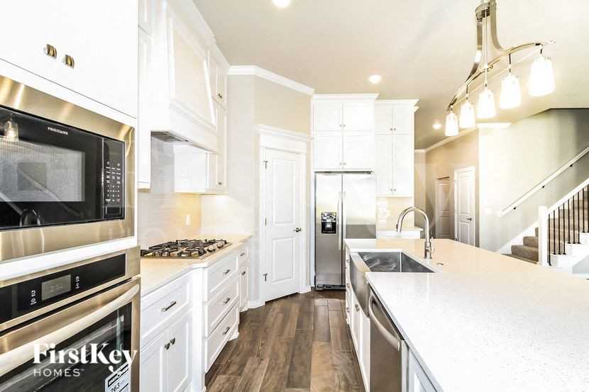18609 Austin Pl - Photo 5 of 15