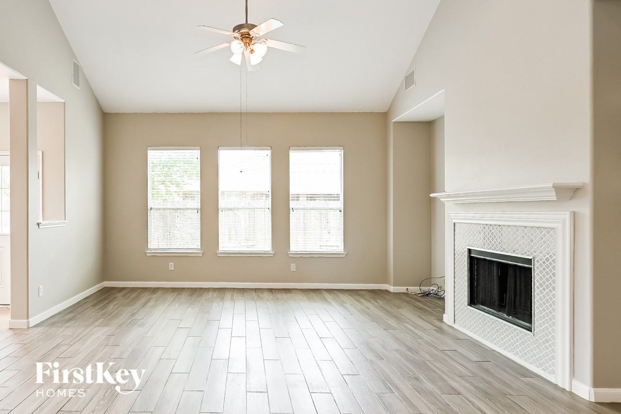 13803 Turning Spring Ln - Photo 5 of 15