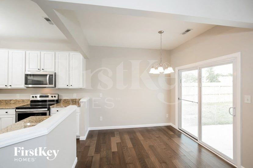 4531 Wayland Ct - Photo 5 of 15