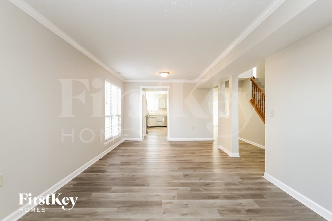 12207 Tallowtree Ct - Photo 2 of 15