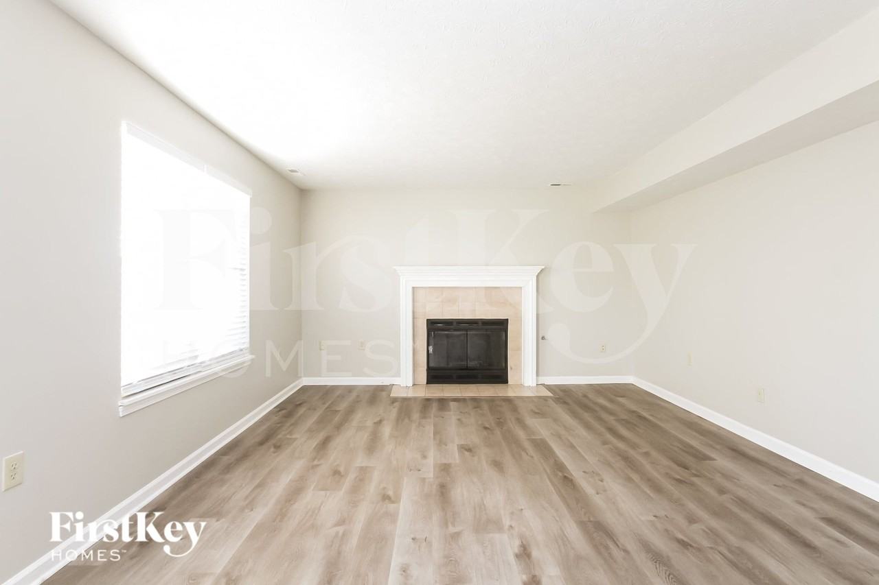 12207 Tallowtree Ct - Photo 3 of 15
