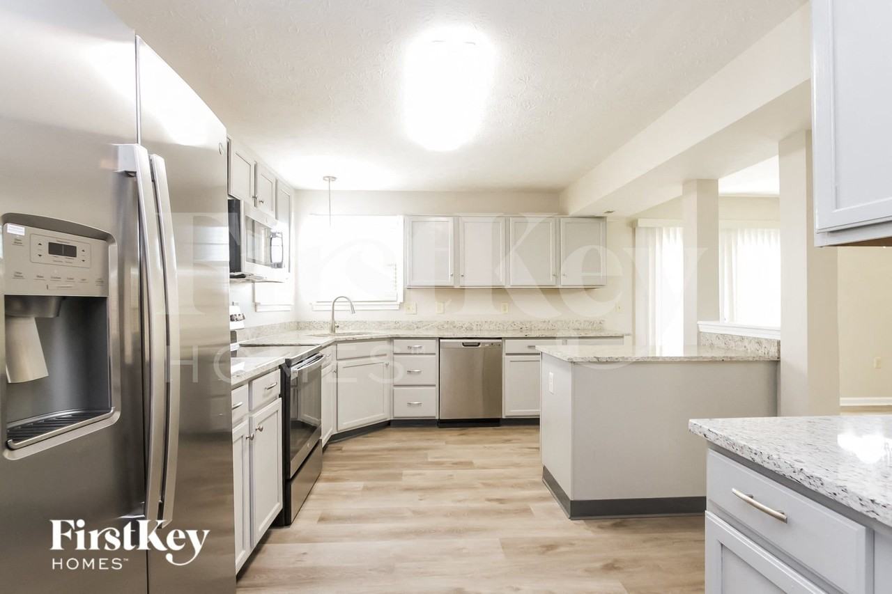 12207 Tallowtree Ct - Photo 5 of 15
