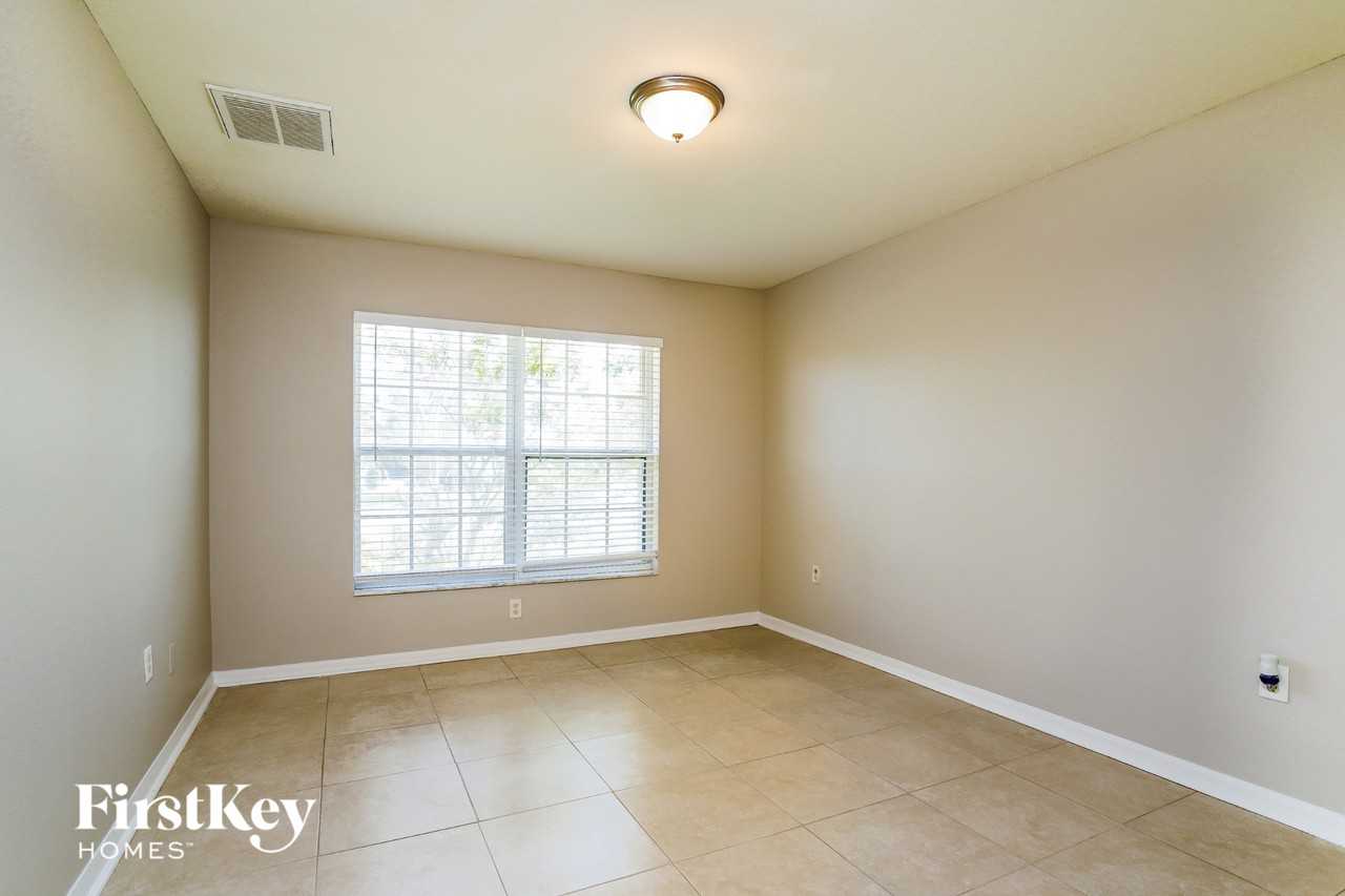 626 Nw 16th Ter - Photo 7 of 15