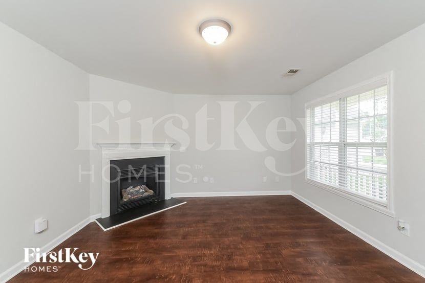 5849 Bushberry Ct - Photo 3 of 16