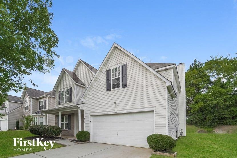 4615 Canipe Dr - Photo 3 of 15