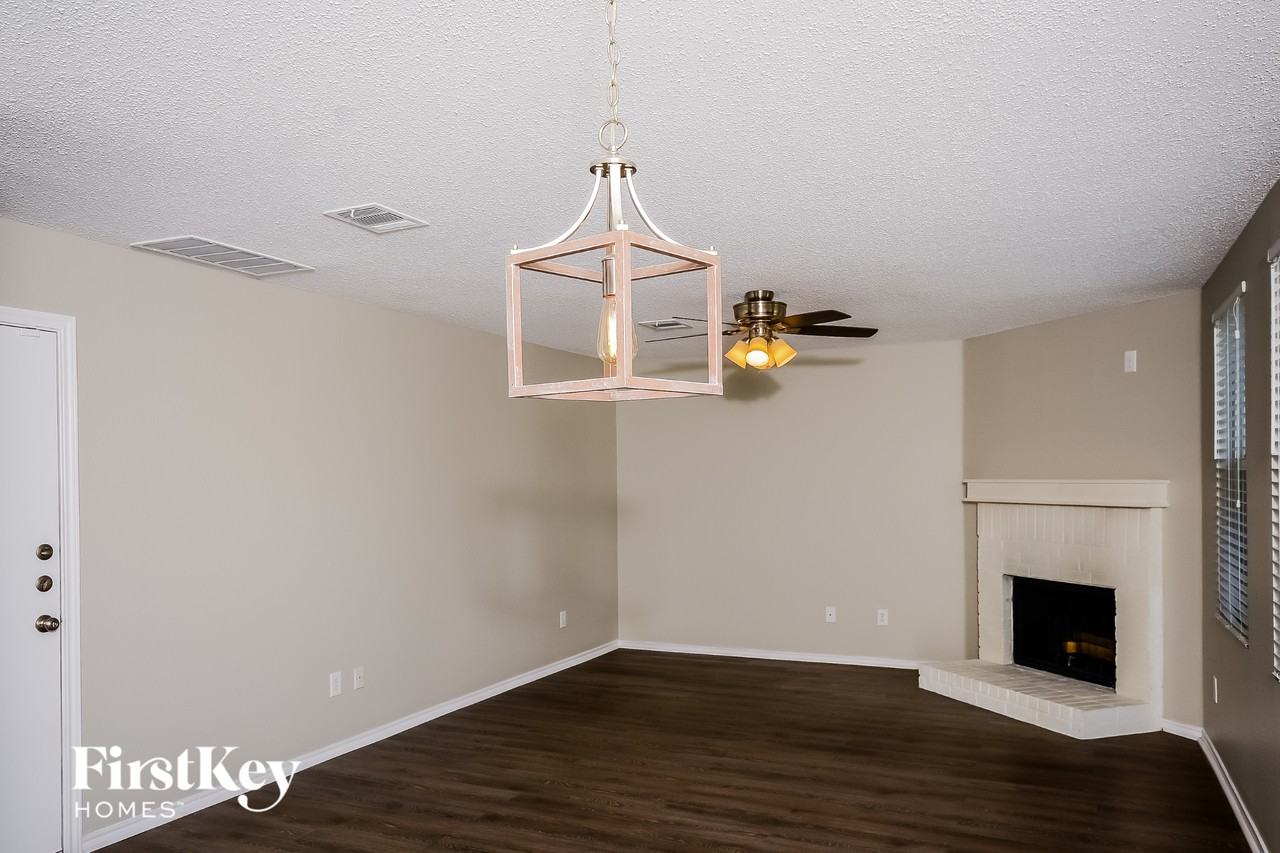 313 Butch Cassidy Dr - Photo 3 of 15