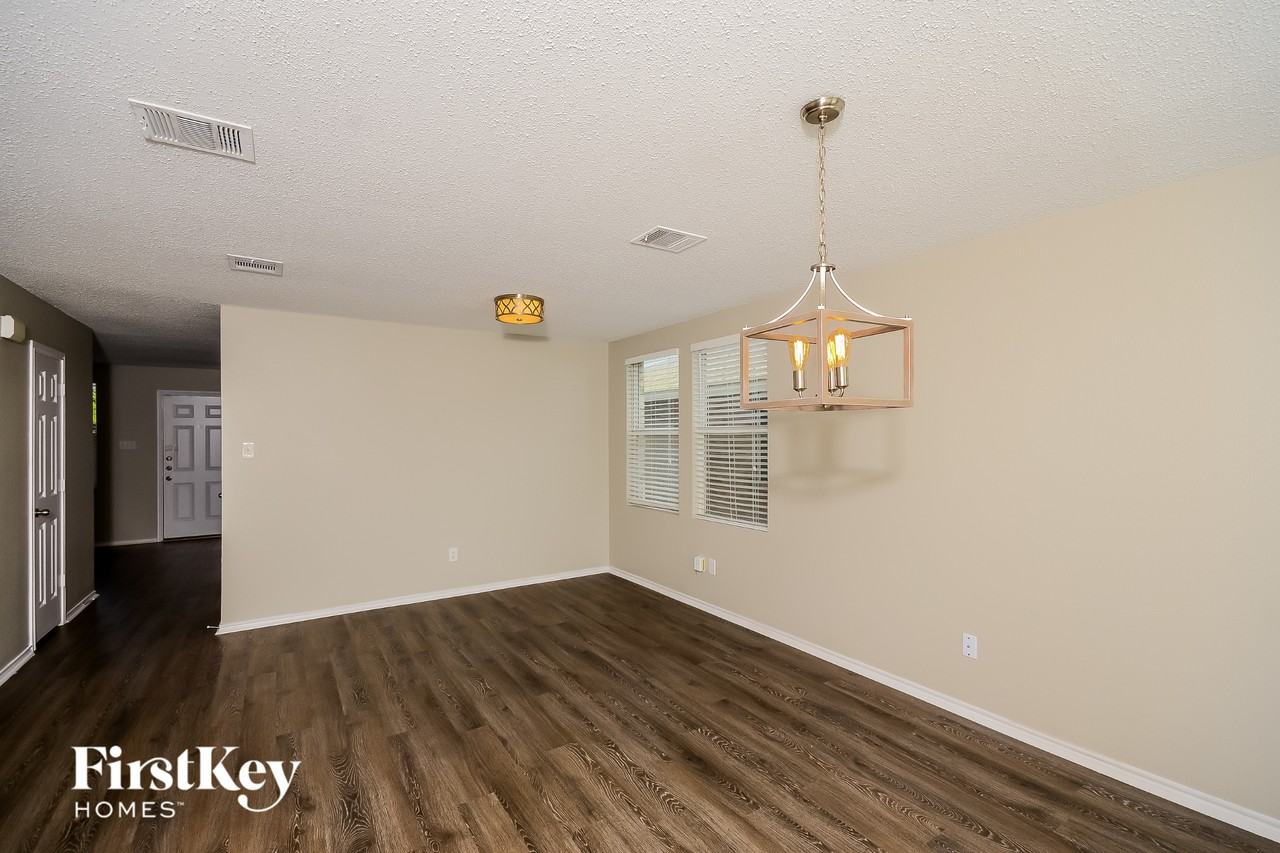 313 Butch Cassidy Dr - Photo 4 of 15