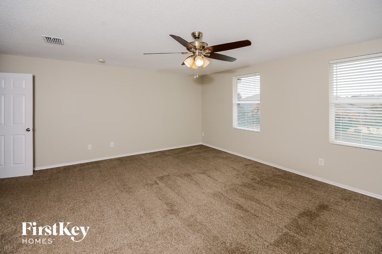 313 Butch Cassidy Dr - Photo 7 of 15