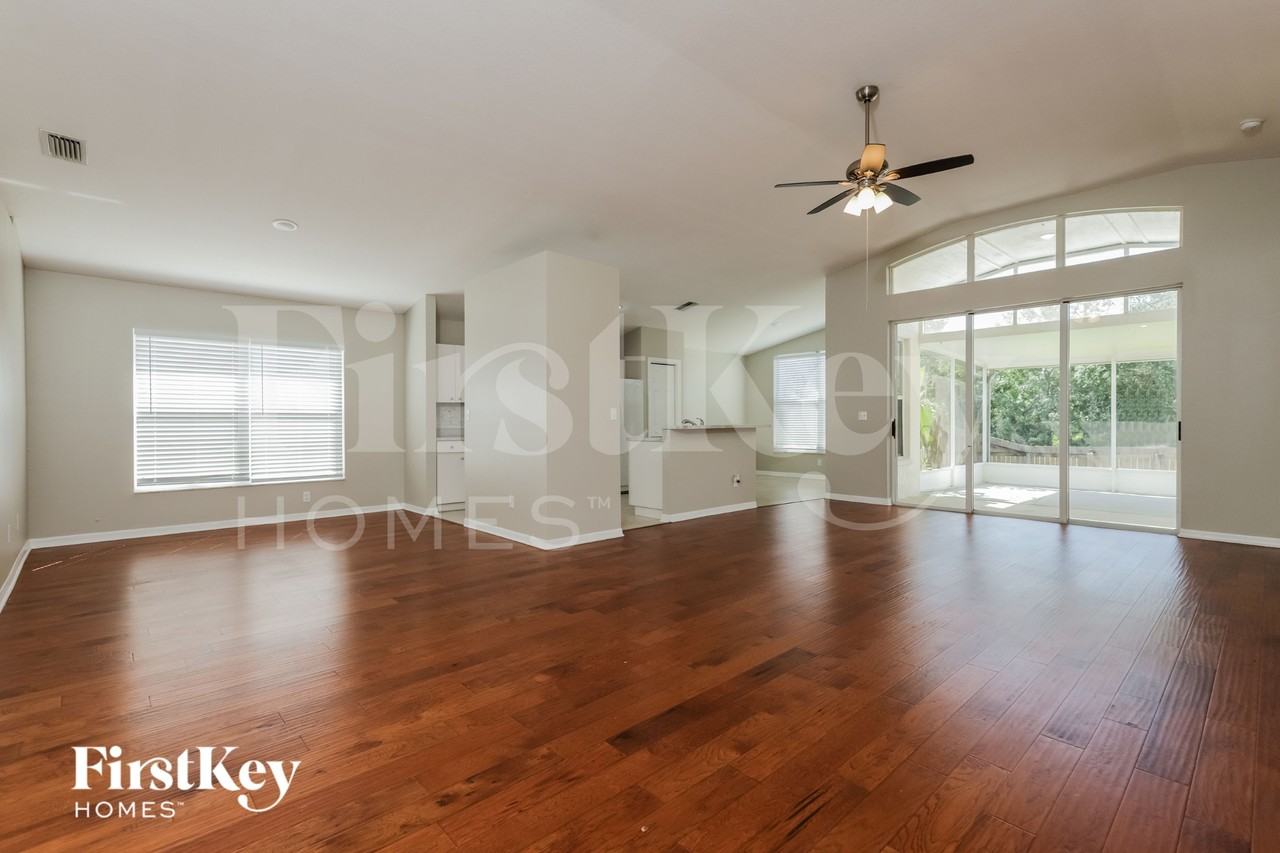 4312 Horseshoe Pick Ln - Photo 3 of 15