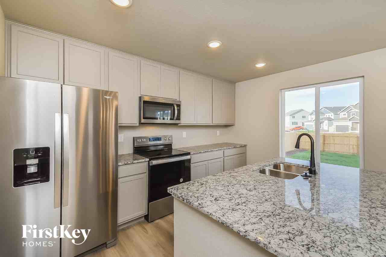 6920 Akela Ln - Photo 6 of 15