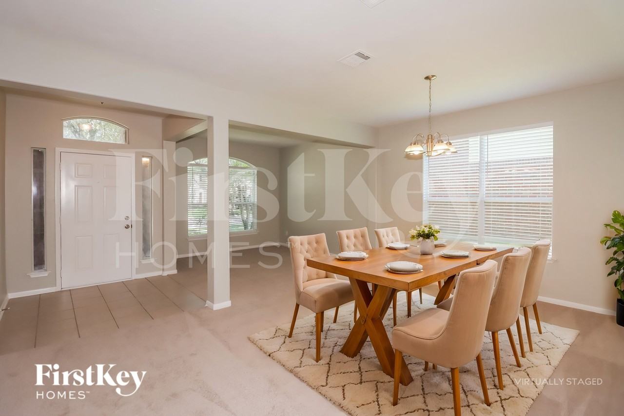 11319 Sandermeyer Dr - Photo 6 of 19