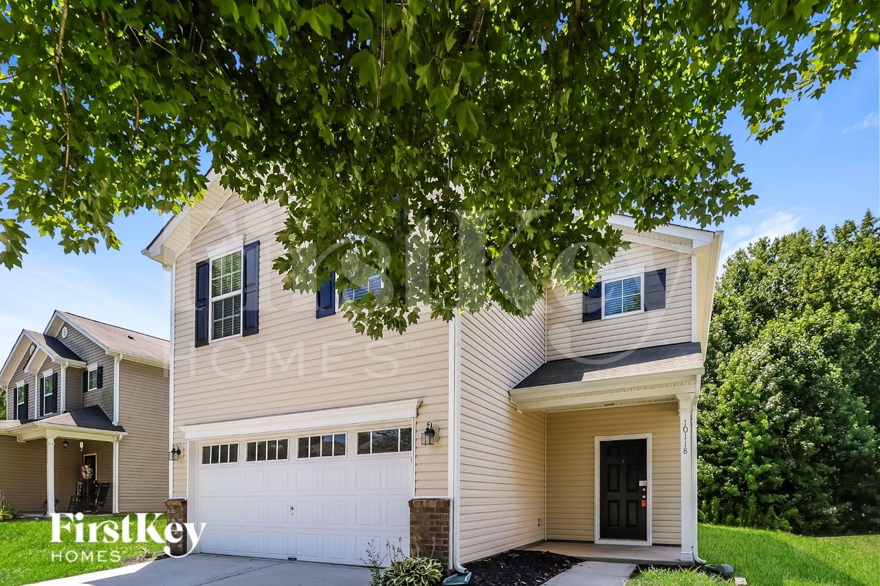 10118 Green Grass Rd - Photo 2 of 19