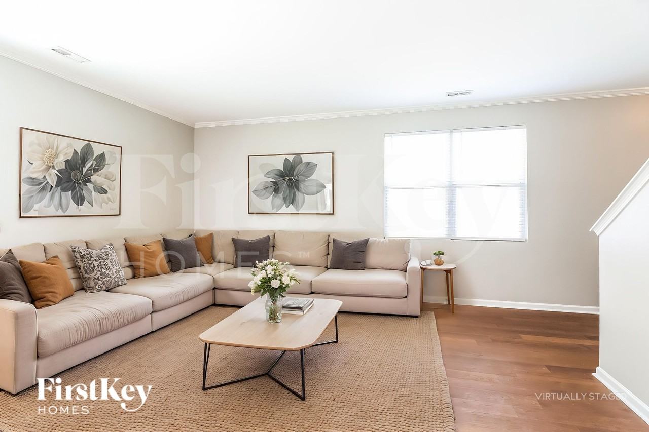 10118 Green Grass Rd - Photo 5 of 19