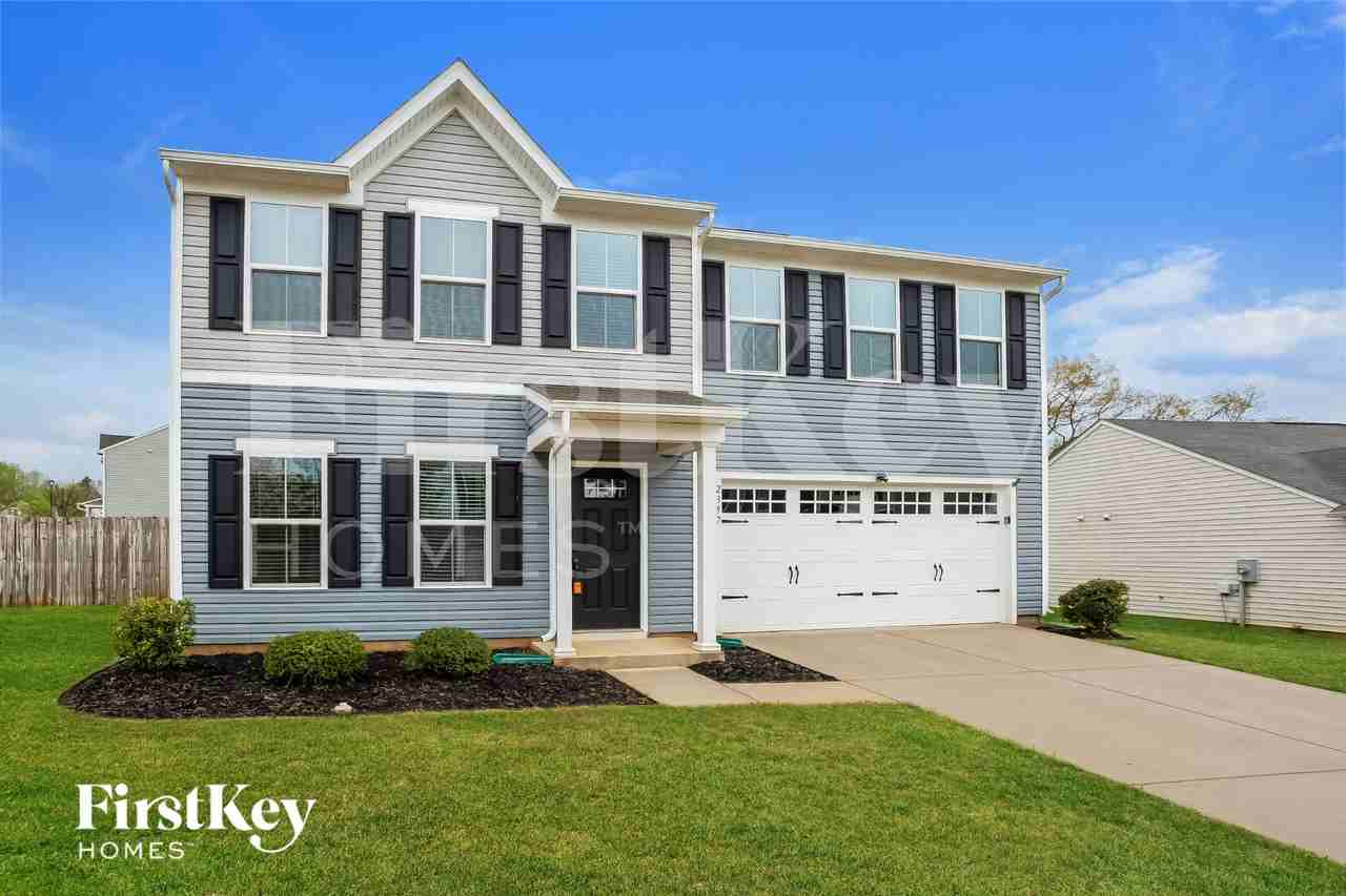 2397 Willow Pond Ln Se - Photo 3 of 15