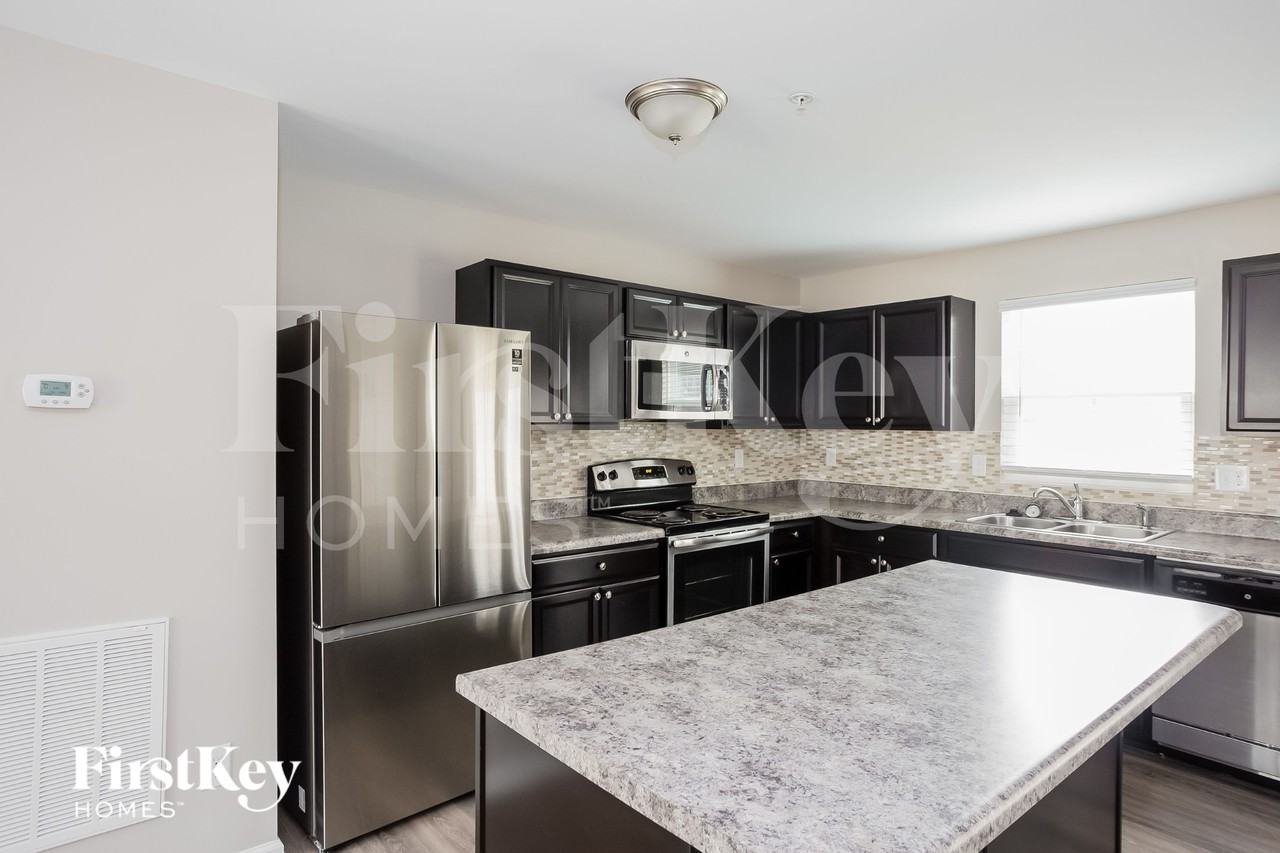 2397 Willow Pond Ln Se - Photo 6 of 15