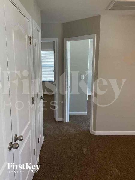 2937 Patishall Ln - Photo 3 of 10