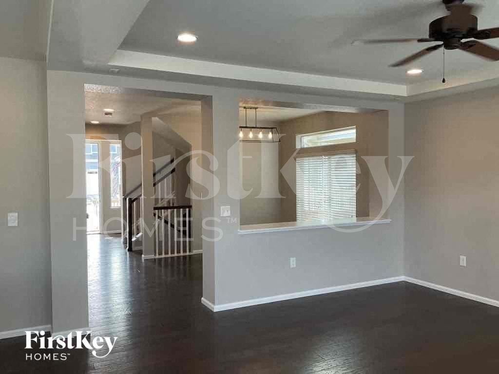 17985 E 107th Pl - Photo 4 of 19