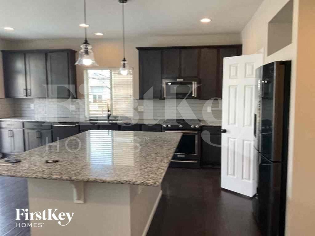 17985 E 107th Pl - Photo 5 of 19