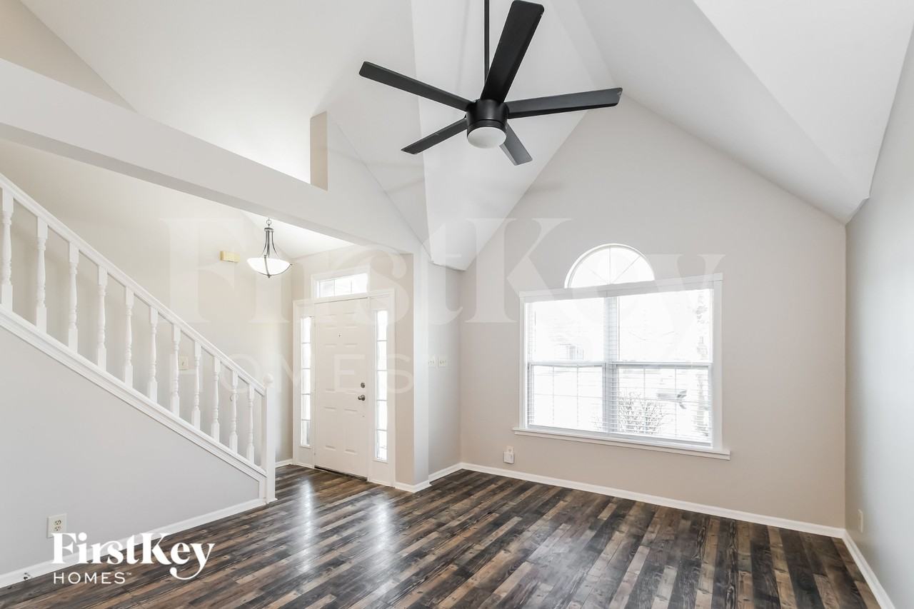 7827 Red Sunset Way - Photo 2 of 15