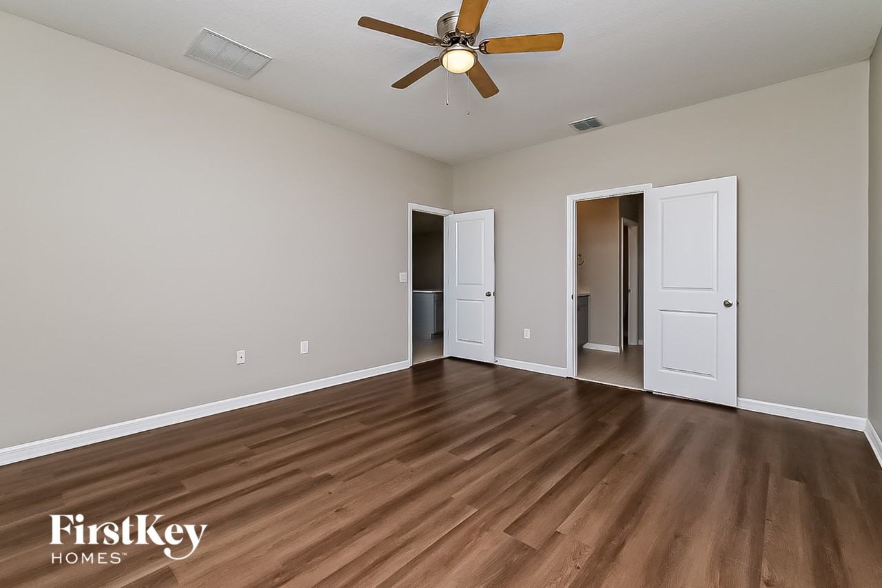 11836 Clare Hill Ave - Photo 7 of 15