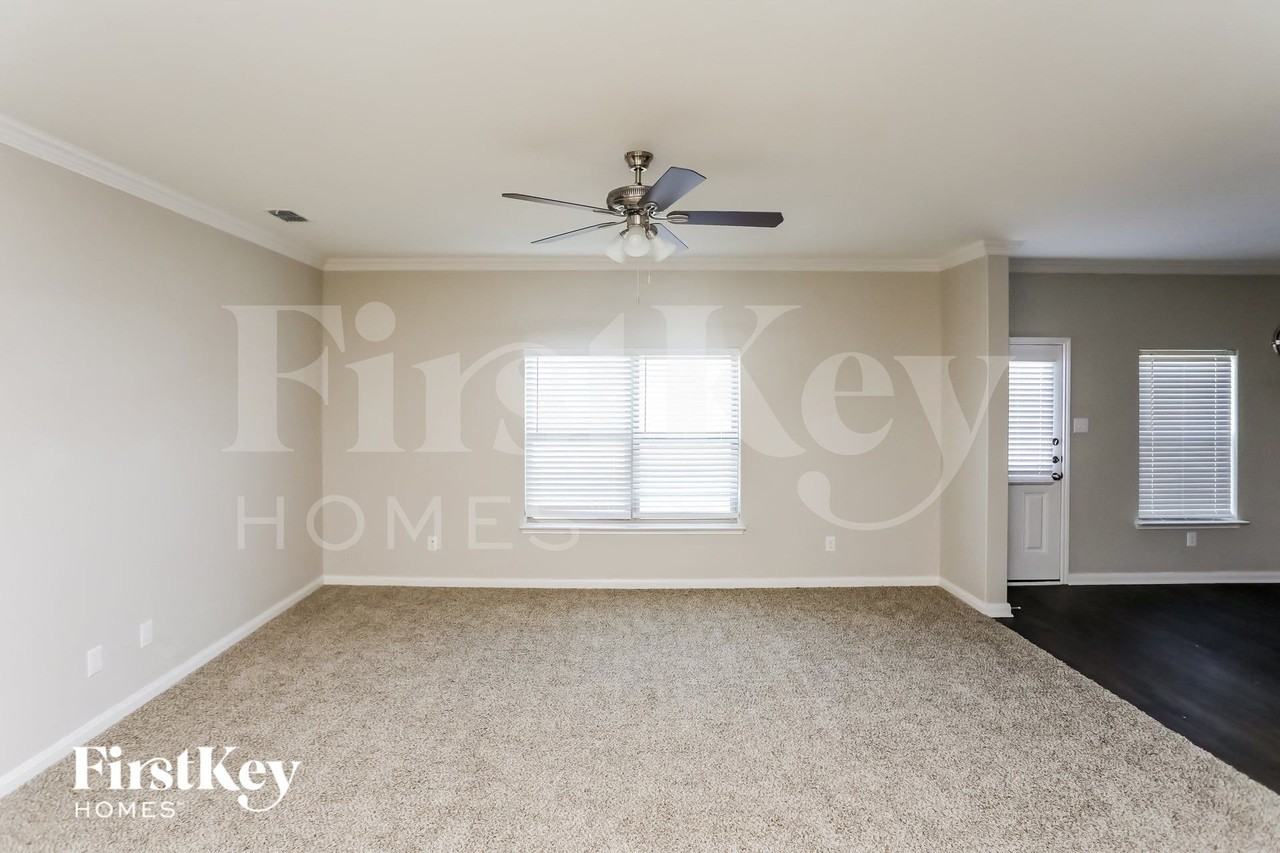 1343 Barrel Dr - Photo 3 of 20