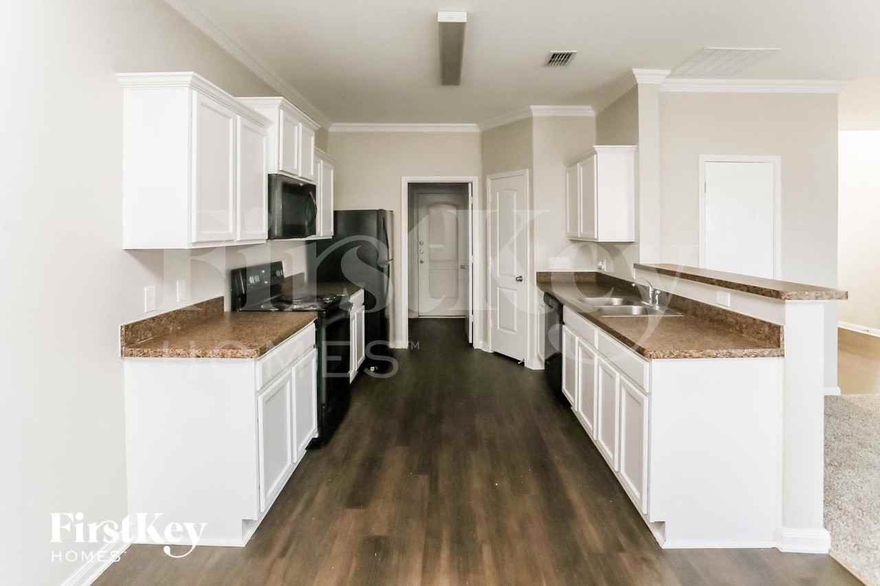 1343 Barrel Dr - Photo 6 of 20