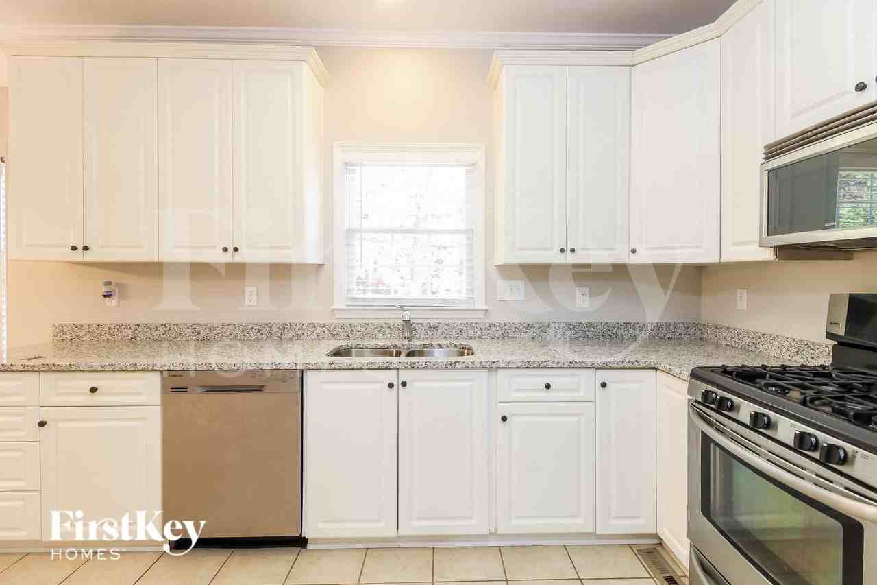 317 Natalie Dr - Photo 7 of 15