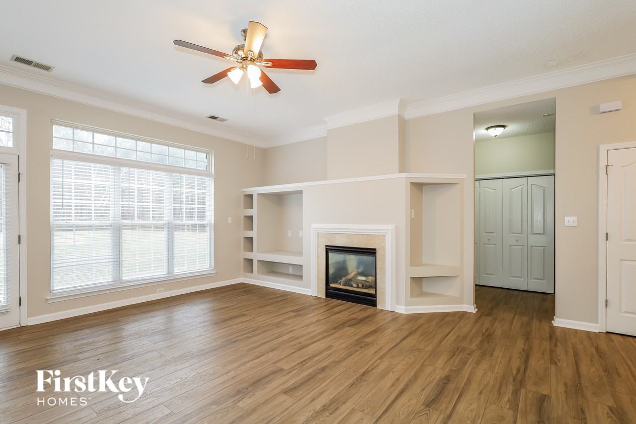13333 Woodland Farm Dr - Photo 4 of 15