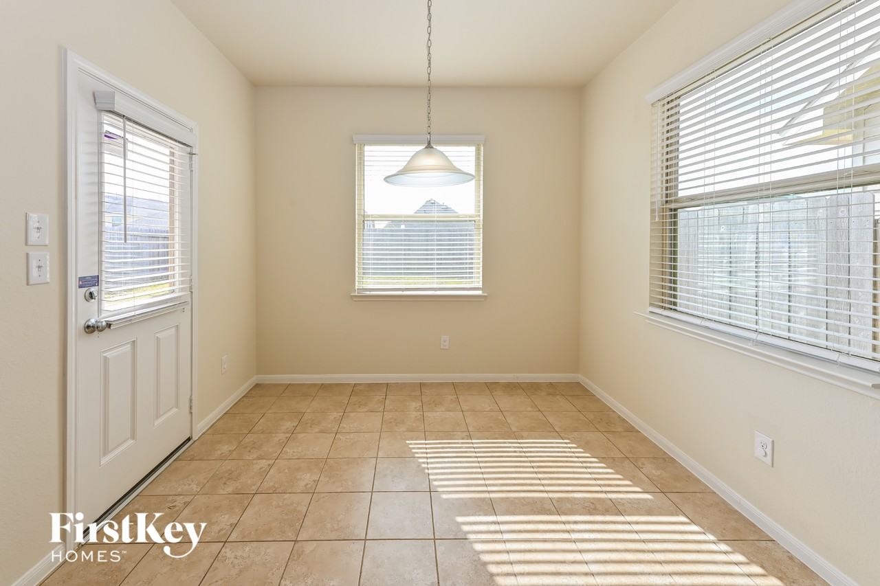 10502 Lake Of The Ozarks Dr - Photo 6 of 15