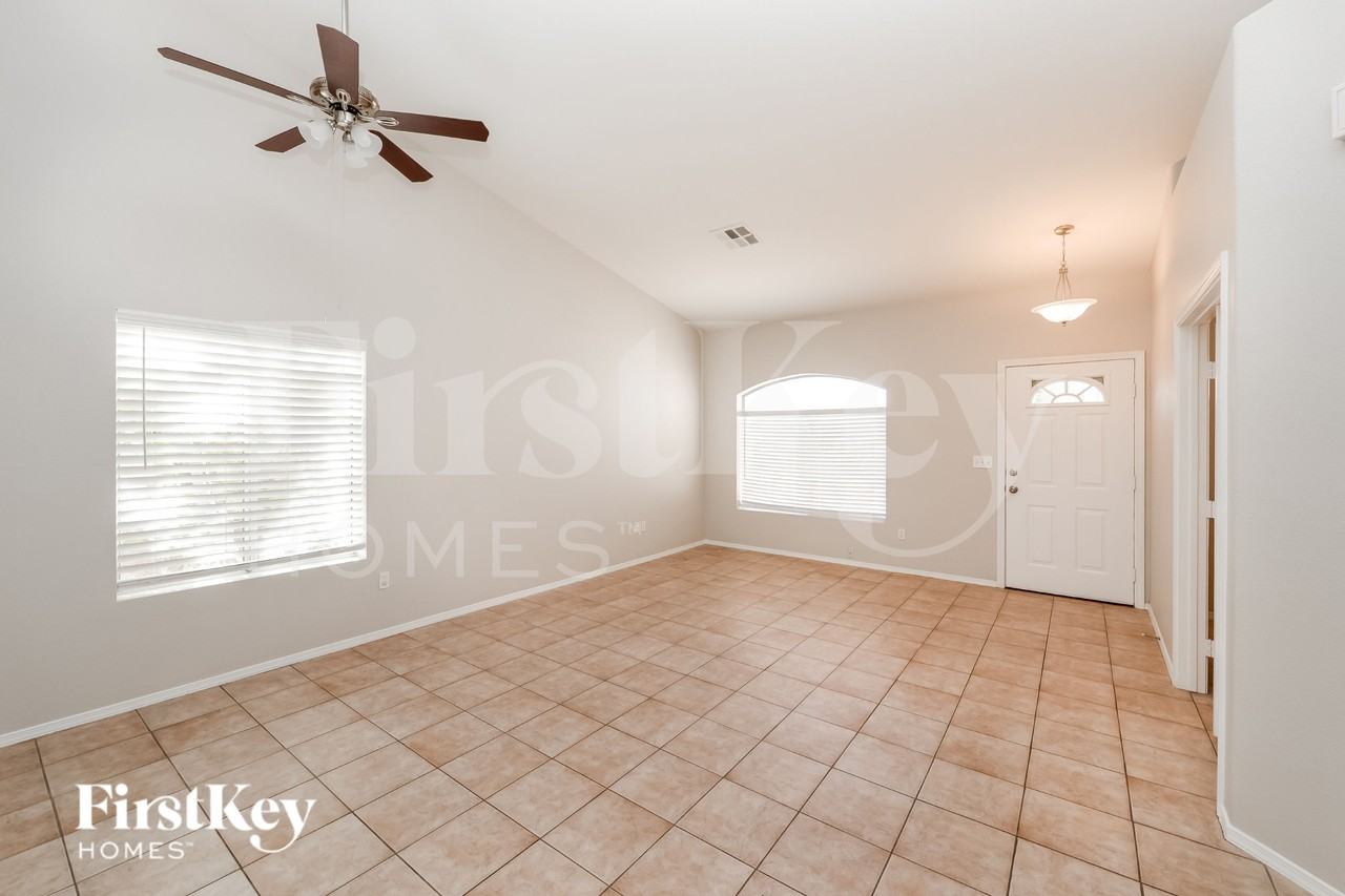 3016 Myrtle Creek Ct - Photo 2 of 16
