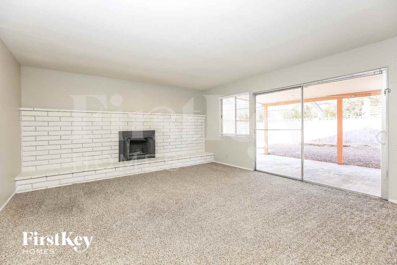 3775 Duneville St - Photo 7 of 16