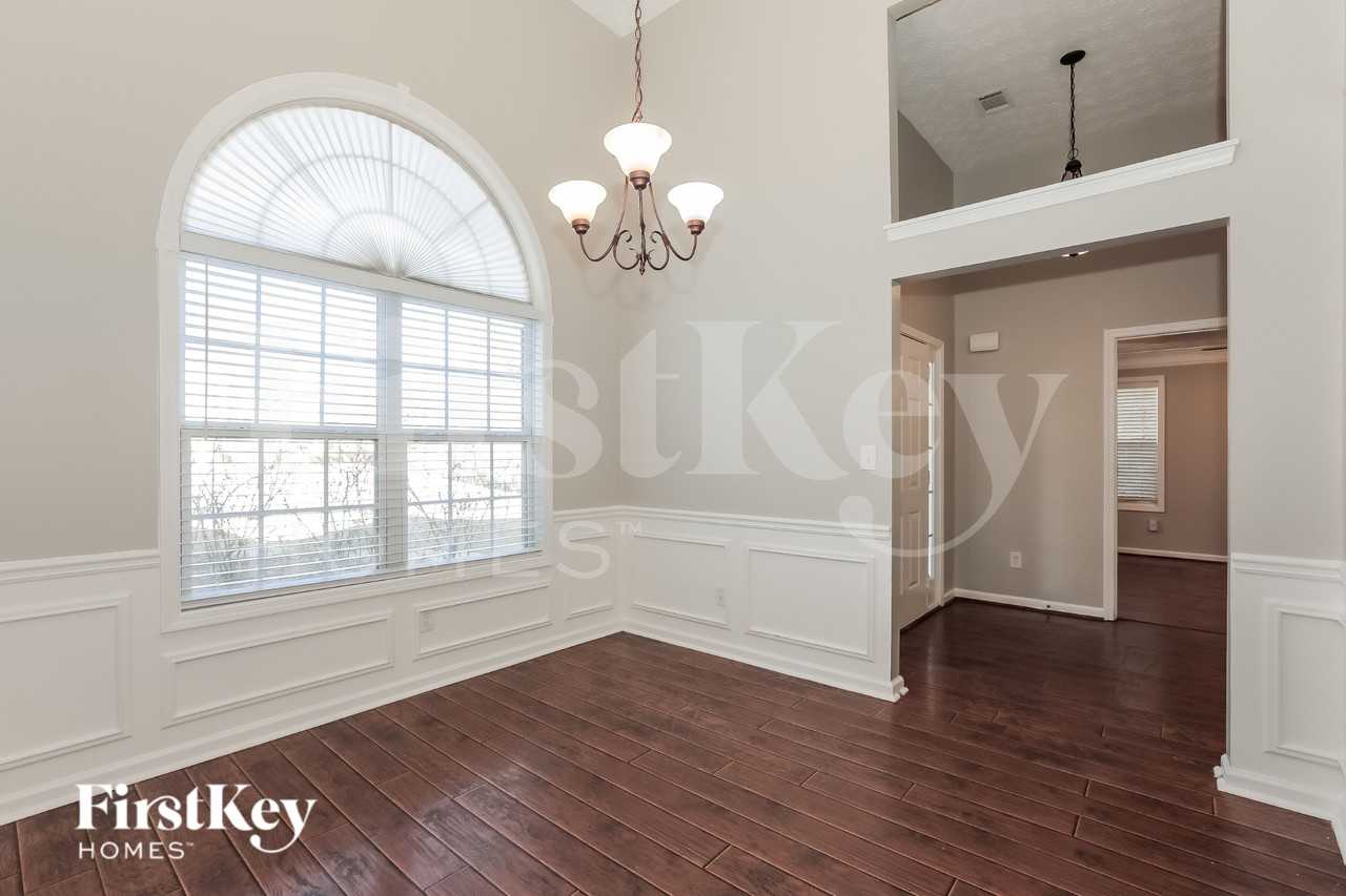 115 Coldwater Dr - Photo 3 of 16