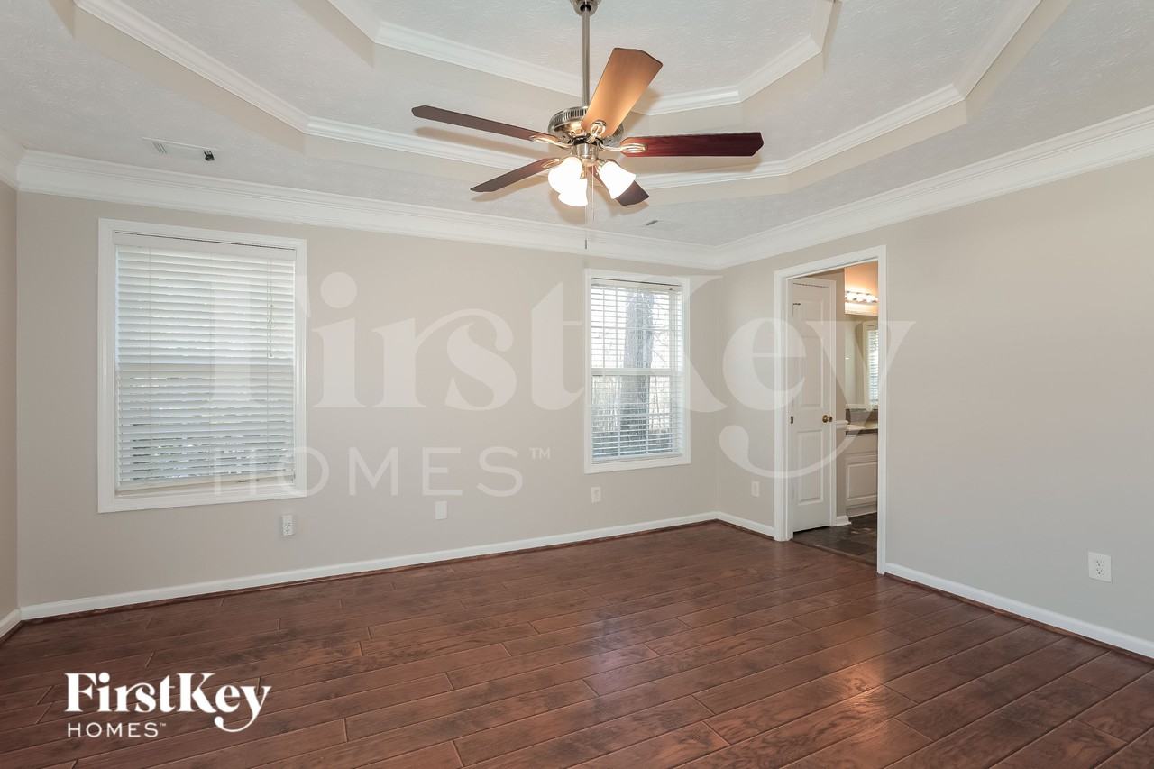 115 Coldwater Dr - Photo 7 of 16