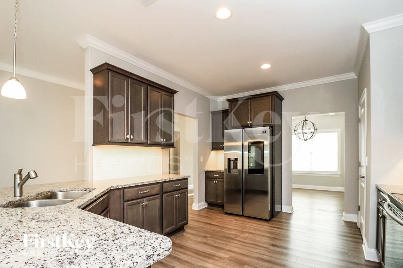 196 Sand Hill Dr - Photo 6 of 15