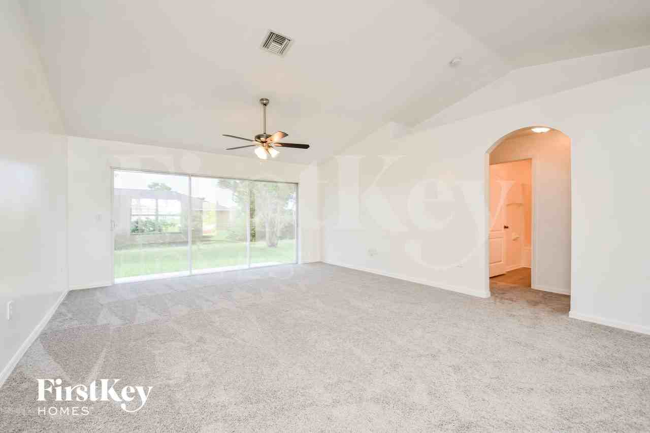 1418 Nw 19th St - Photo 2 of 15