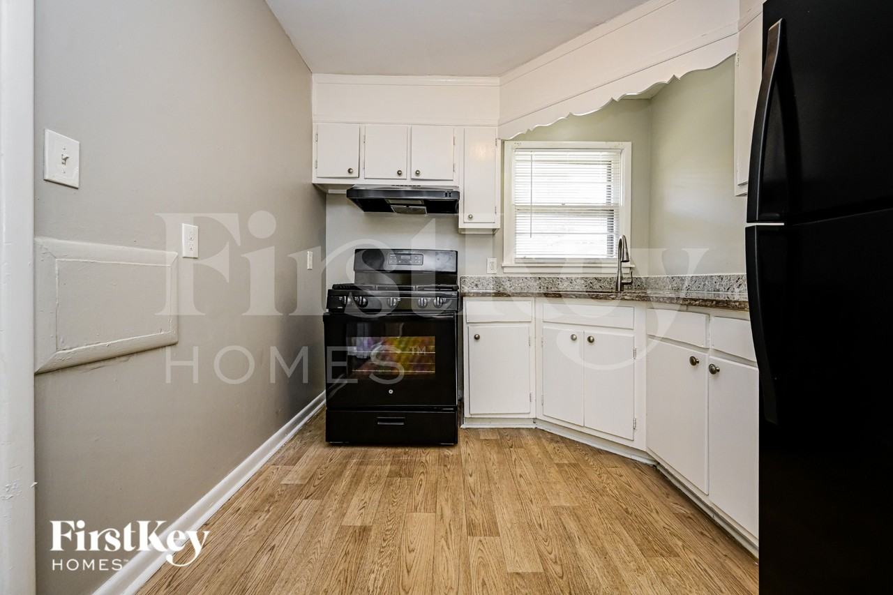 5663 Dorsey Dr - Photo 6 of 19