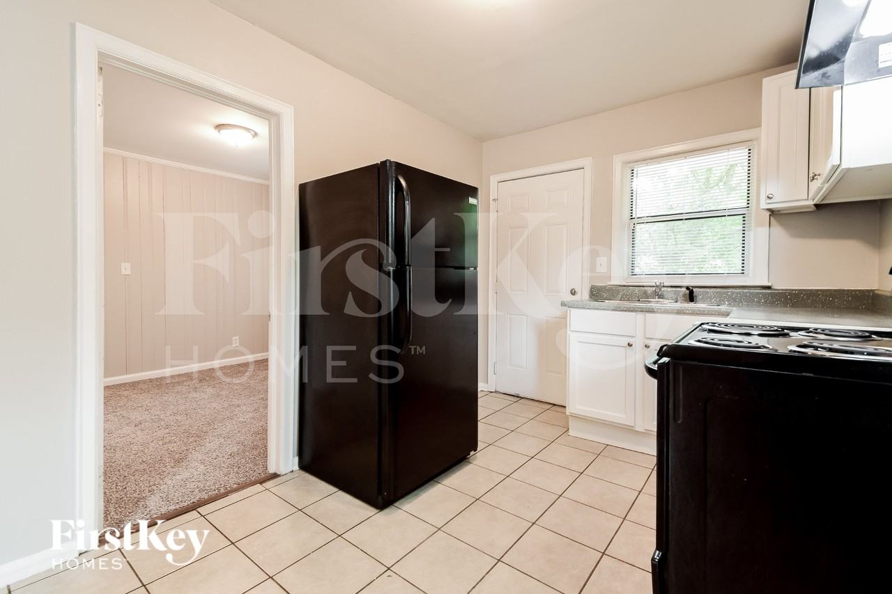 1924 Oak Valley Rd - Photo 5 of 16