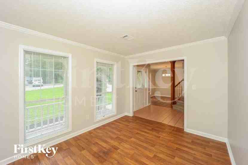 11685 Heritage Dr - Photo 5 of 15
