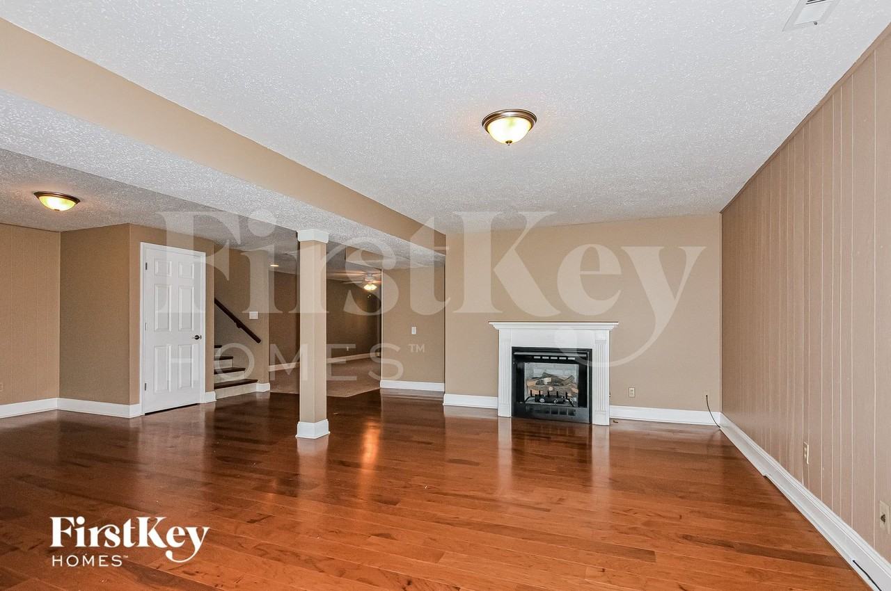 12207 Turkey Creek Ct - Photo 7 of 15